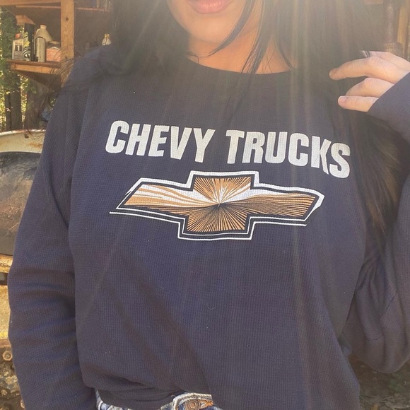 • Late 1980s Chevy General Motors Thermal Tee • - Picture 2 of 6